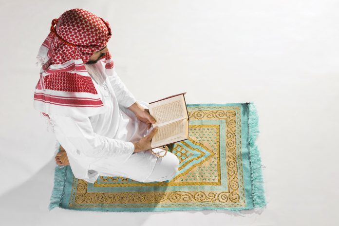 Membaca Al-Quran untuk pamer