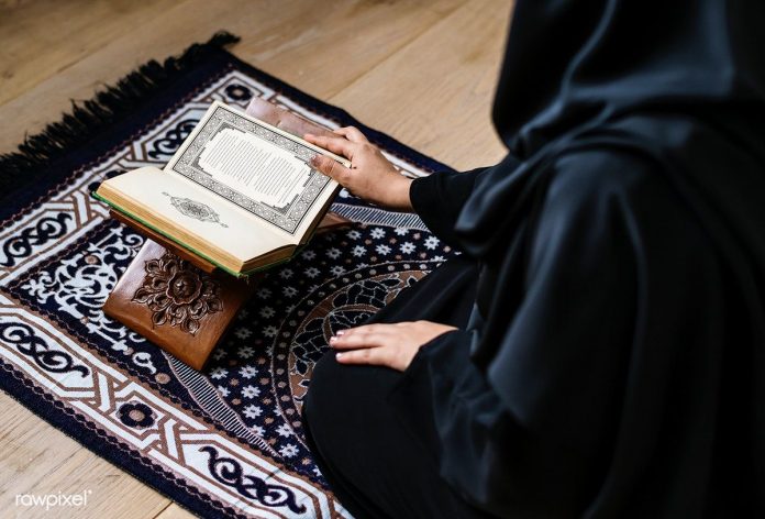 Hukum membaca Al-Quran dalam keadaan hadas