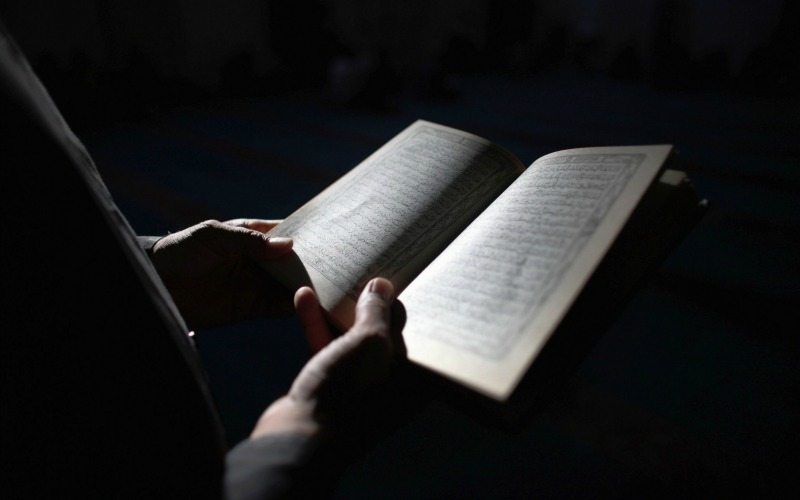 Tiga Bantahan Terhadap Orang yang Meragukan Al-Quran