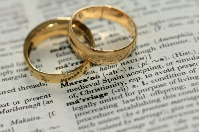 Refleksi Pernikahan: Antara Realitas, Agama, dan Ketenangan Diri