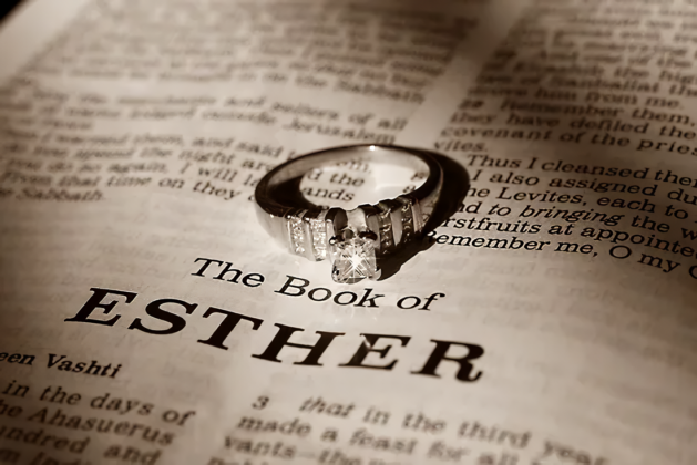 Kisah Haman dan Hubungannya dengan the Book of Esther (I)