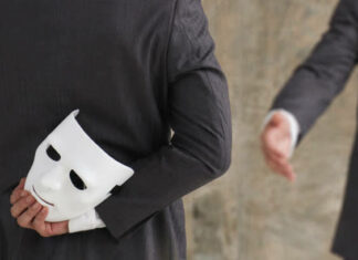 Q.S. Albaqarah 204-206: Potret Hipokrit dan Relevansinya dengan Kekuasaan