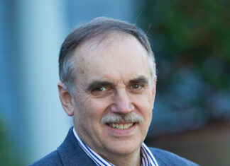 Peter G. Riddell dan Terjemahan Al-Qur’an di Asia Tenggara sumber: https://lst.ac.uk/peter-riddell-appointed-as-professor-emeritus/