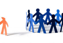 QS. al-Hujurat ayat 11 dan Larangan Diskreditasi Sosial Larangan Diskreditasi Sosial