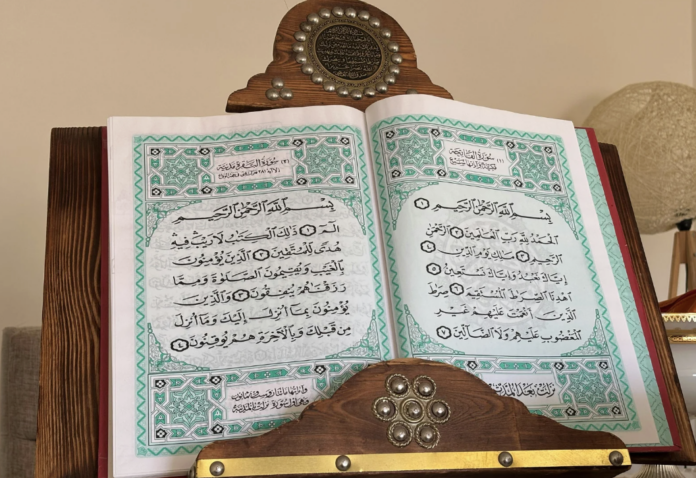 Menghidupkan dan Dihidupi Al-Qur’an: Dari Demistifikasi dan Objektifikasi Menuju Transformasi