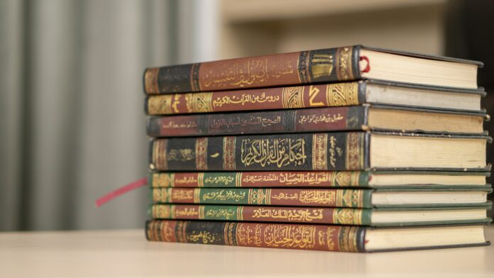 Ilusi Objektivitas Tarjih: Membongkar Bias Metodologis Kaidah Preferensi Tafsir